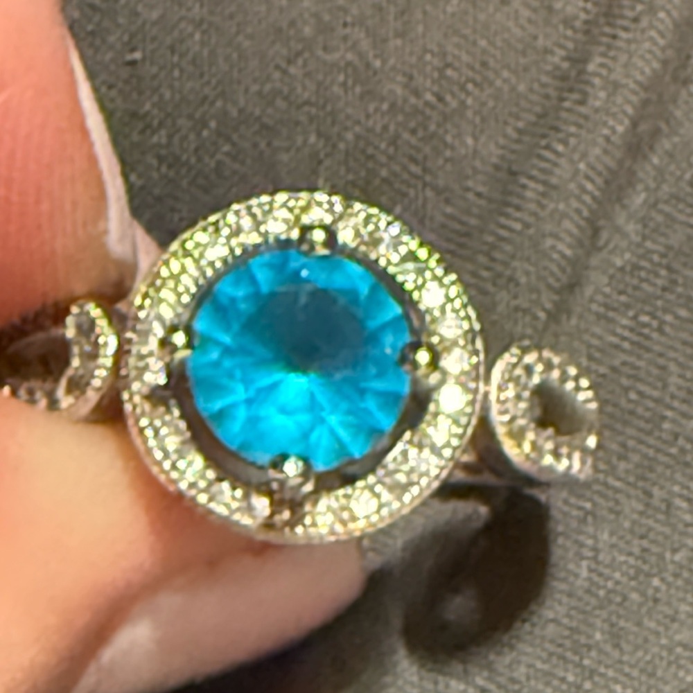 Elegant Silver and Blue Gemstone Ring